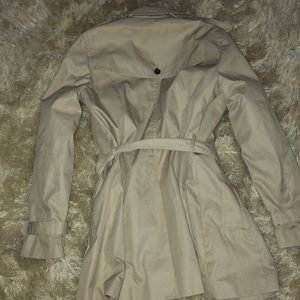 Banana republic cream trench coat (the back)